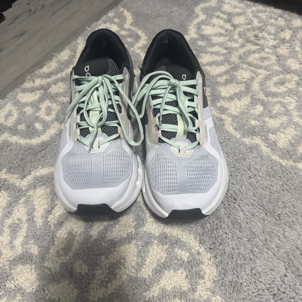 On Running Women's Shoes in White and Mint